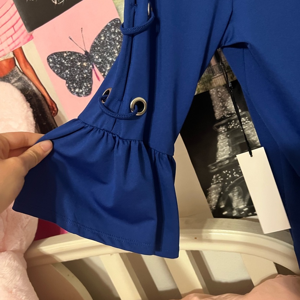 Blue Top - Picture 7 of 7